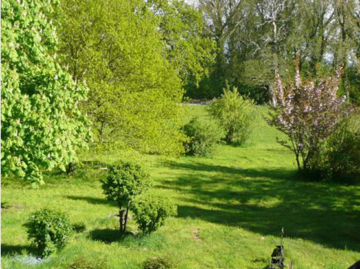 Manoir De Bois En Ardres Bed & Breakfast Exterior photo